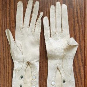 Vintage White Kid Leather Gloves